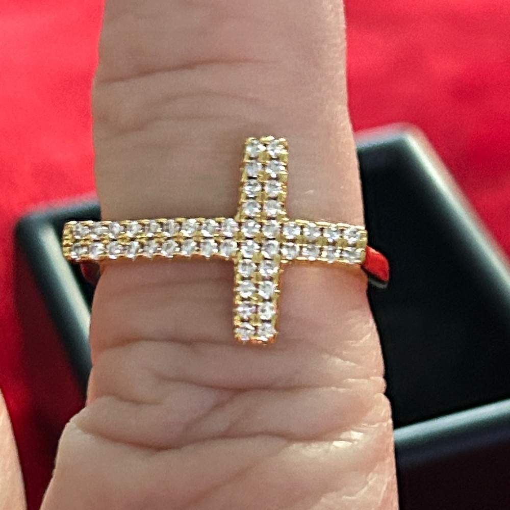 Certified Moissanite gold cross ring size 7‎